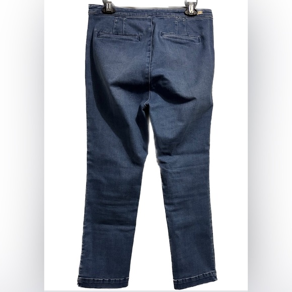 Pilcro and the Letterpress capris from Anthropologie - Picture 3 of 4